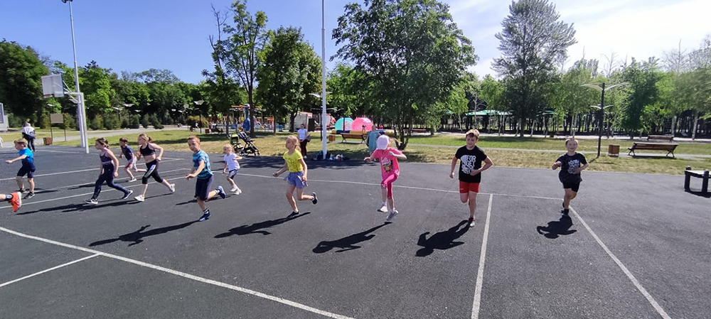 Спортивная новочеркасск. Веселые старты для семейных команд. Скейт парк в Новочеркасске.